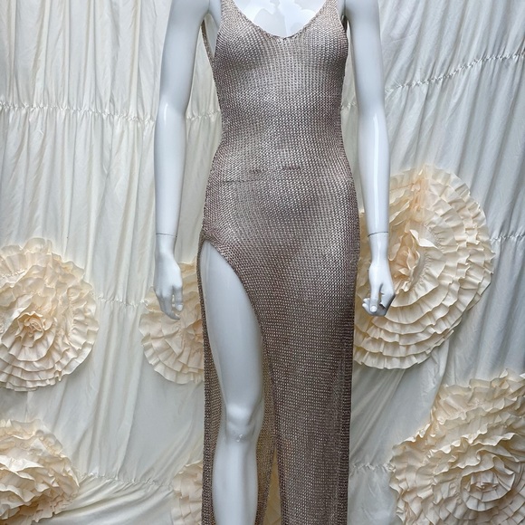 Gold tone knit dress - Picture 3 of 8
